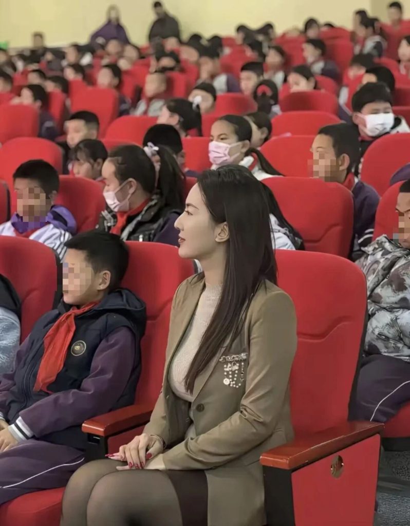 你们小学最漂亮的是什么老师？鼠鼠为博客、自媒体、资讯类的网站设计开发，简约优雅的设计风格，全面的前端用户功能，简单的模块化配置，欢迎您的体验论坛鼠鼠为博客、自媒体、资讯类的网站设计开发，简约优雅的设计风格，全面的前端用户功能，简单的模块化配置，欢迎您的体验游戏鼠鼠为博客、自媒体、资讯类的网站设计开发，简约优雅的设计风格，全面的前端用户功能，简单的模块化配置，欢迎您的体验鼠鼠